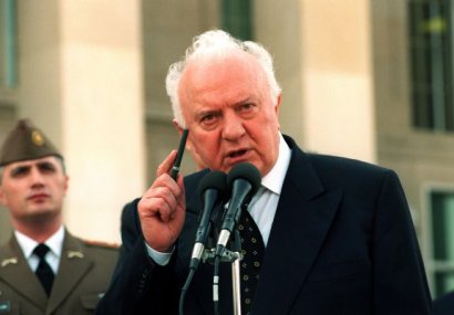 Едуард Шеварднадзе: Сторихме добро, като сложихме край на Студената война