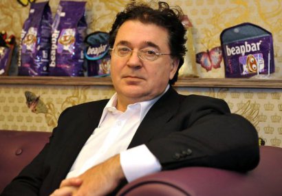 Виктор Дейвис Хенсън: Много хора вече не се чувстват отговорни за общността - CAO.bg Виктор Дейвис Хенсън: Много хора вече не се чувстват отговорни за общността