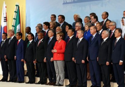 Политик, политик и държавник, качества за политик, политици, ние и те