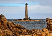 Достойнство на човешката личност, идентичност, образ на човека