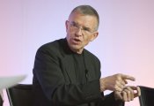 Клаус Хурелман: Развитието на младото поколение като залог за бъдещето