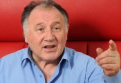 Медийният теоретик Петер Вайбел за ролята на човека в Интернет