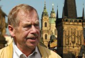 Вацлав Хавел: Човек, лишен от пластовете на своя дом, е лишен от самия себе си