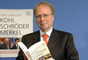 Герд Ланггут: За отношението между медии и политика